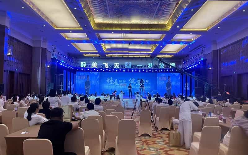 廣告物料制作會場布景舞臺搭建展位搭建舞臺燈光設(shè)備演藝音響高清LED屏