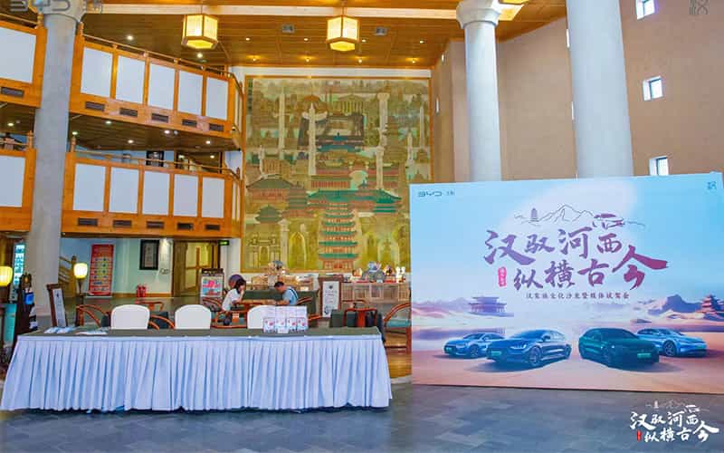 廣告物料制作會場布景舞臺搭建展位搭建舞臺燈光設備演藝音響高清LED屏