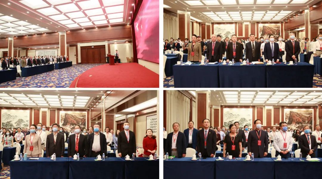 全體起立奏唱國歌.jpeg 全體起立奏唱國歌.jpeg